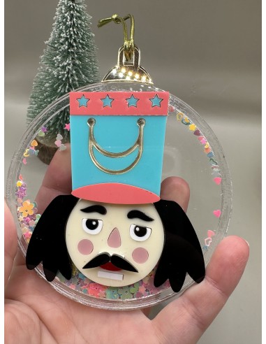 Bola cascanueces purpurina